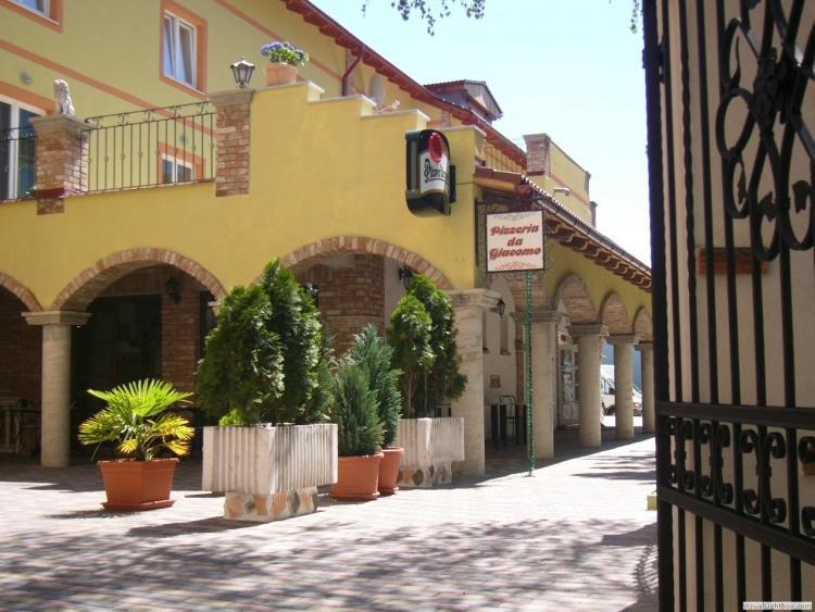 Penzion Da Giacomo Trenčín Εξωτερικό φωτογραφία